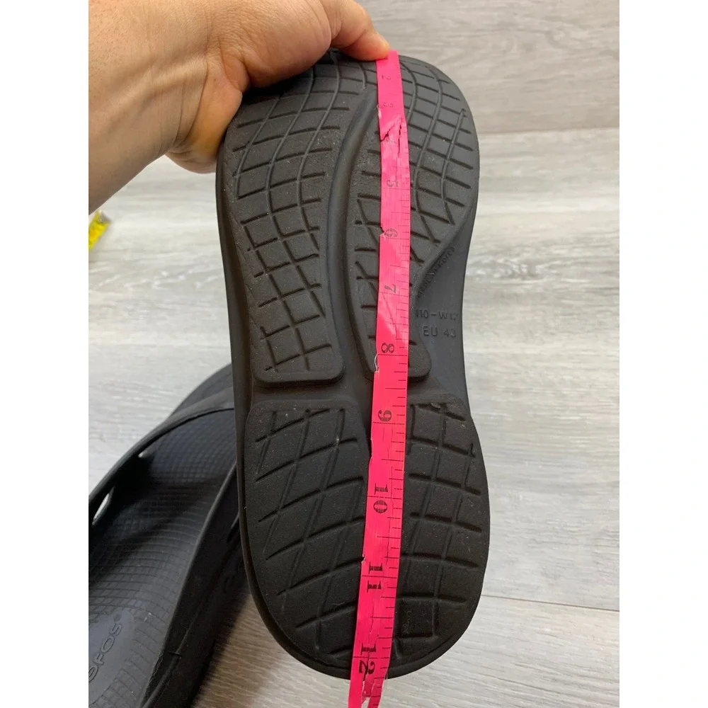 OOFOS OOriginal Men's Thong Sandals Black Recovery Flip Flops 10 EU 43 Shoes